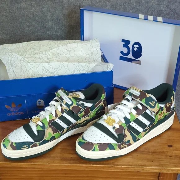 adidas gazelle silver green womens Adidas X BAPE Men's Samba Off White/Shadow Green/Gum – West NYC main image 1